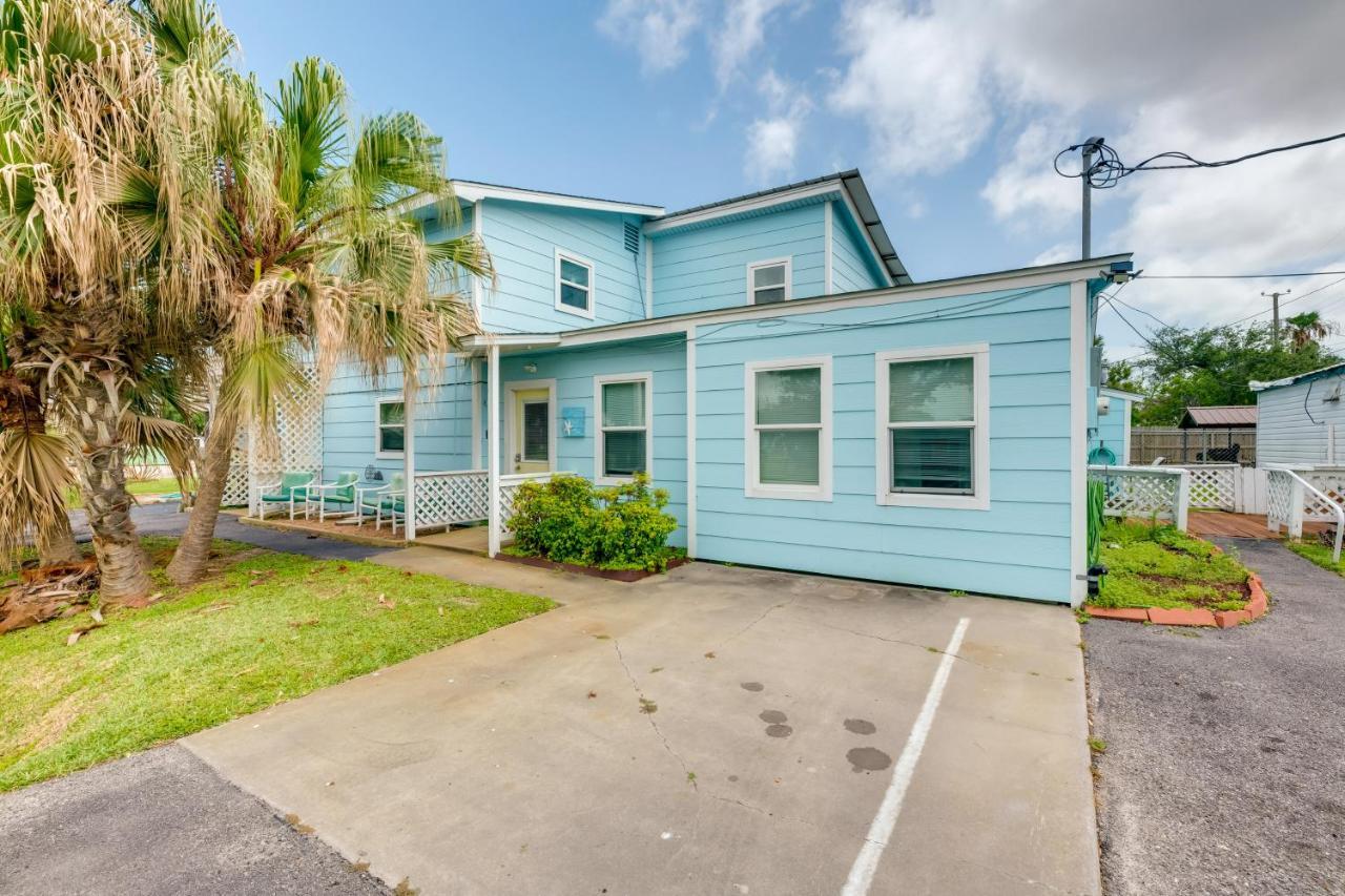 Beautiful Rockport Townhome - Walk To Aransas Bay! Exterior photo